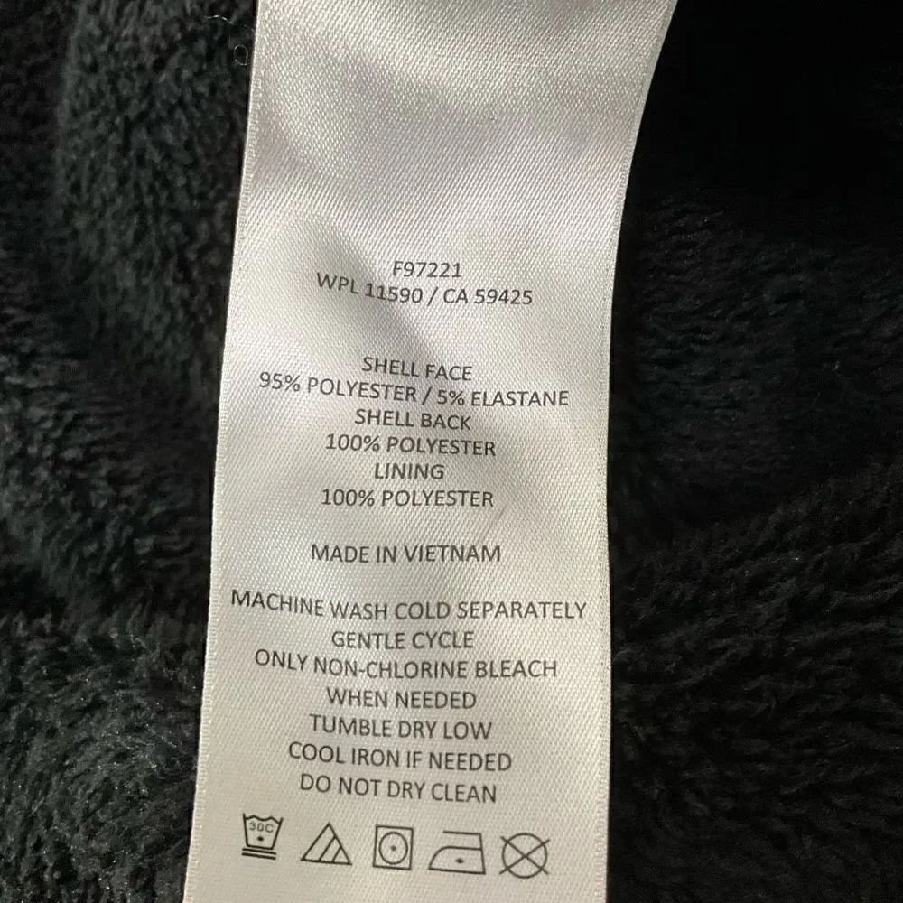 TUMI Soft Shell Jacket - Picture 5 of 6